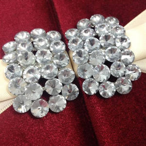 Carpeta de bolsillo para invitación de tarjeta de boda de terciopelo alto estilo Alta Costura diseño de boda de lujo adornado con broche de cristal de marfil rojo - Product Image 2