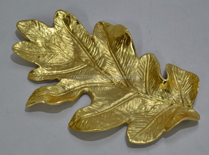 Plateau de service élégant en aluminium doré IHA, design feuille, en forme de feuille de cuivre-doré, pour table intérieure, modèle de fête IHACA657 - Product Image 3