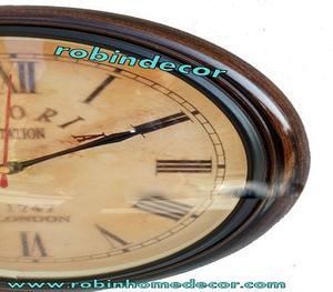 Horloge murale vintage en laiton et bois de 16 pouces, Victoria Station, Londres - Product Image 4