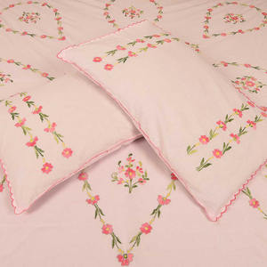 Drap de lit Rose foncé, drap brodé à la main en coton, style indien - Product Image 2