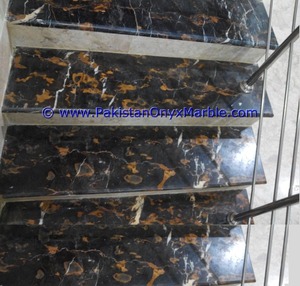 Escaleras de Mármol de Alta Calidad, Peldaños y Alturas de Mármol Negro y Dorado, Diseño Moderno para Decoración del Hogar u Oficina, Escaleras de Mármol Natural - Product Image 1