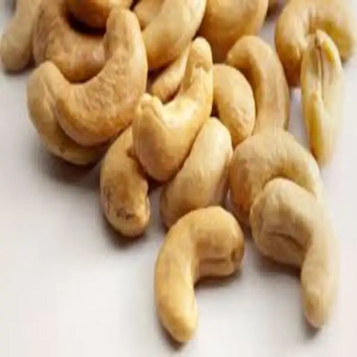 אגוזי קשיו (גלם) קלוי & מלוח אגוזי קשיו (50% פחות מלח) W320