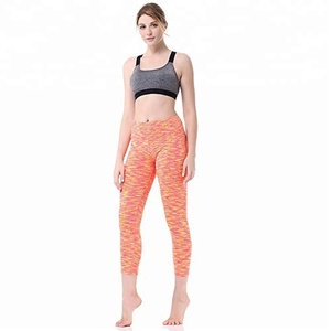 Las mujeres deportes gimnasio yoga leggings mezcla Pantalones para mujeres medias para las mujeres - Product Image 2