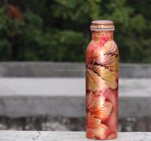 Hecho a mano diseñador 33 oz conjunto libre de salud yoga beneficio impresión digital de la botella de agua de cobre - Product Image 1