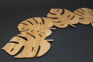 ชุดจานรองแก้วไม้แบบ Monstera Leaf 4ชิ้นดีไซน์หรูหราเป็นธรรมชาติสำหรับเครื่องดื่มและของตกแต่งบ้าน - Product Image 2