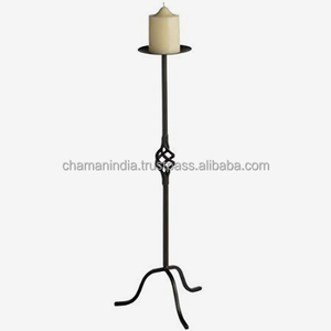 <span class=keywords><strong>Candelabro</strong></span> Alto in Ferro Battuto - Product Image 1
