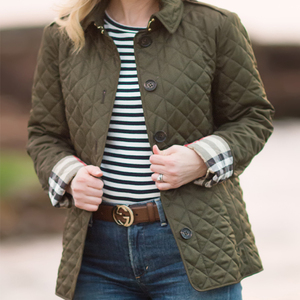 Dernière veste bomber matelassée d'hiver pour femme sur mesure avec fermeture éclair, manches amovibles, satin écologique |   100% polyester respirant - Product Image 3