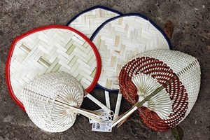 Éventail en verre tissé à la main, décoration d'intérieur, écologique, ovale, motifs animaux traditionnels - Product Image 2