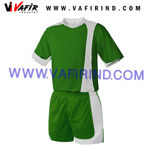 2025 temporada nuevo estilo sin logotipo negro verde uniforme de fútbol personalizado barato Conjunto de camiseta de fútbol - Product Image 3