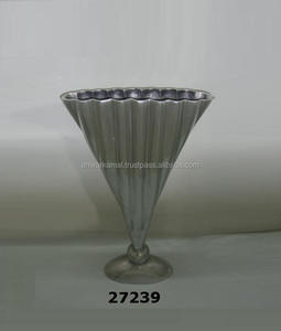 Customized Wholesale Unique Design Antique Aluminium Vase With <b>Mirror</b> Polished - Product Image 1