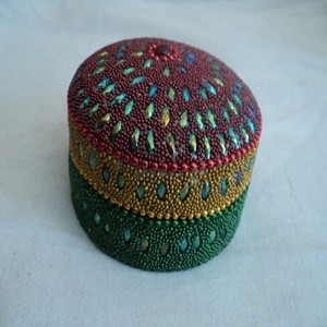 Lac colorido con trabajo de espejo, cajas de almacenamiento de joyas grandes redondas, proveedor mayorista de India - Product Image 2