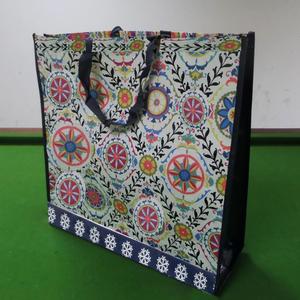 ถุงช้อปปิ้งแบบมีหูหิ้ว PP ทอ พร้อมหูหิ้วแบบสายรัด PP โครงสร้างแบบ U-Piping ปรับแต่งขนาดและสีได้ ใช้งานสะดวก ดีไซน์สวยงาม - Product Image 1