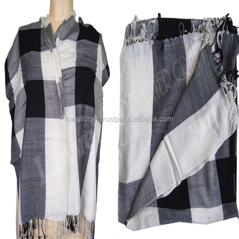 CHECK DESIGN VISCOSE SCARF