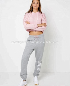 Top Corto Transpirable de Manga Larga para Mujer, Diseño Moderno, Ajustado, Sexy, Verano 2026, Nuevo y Personalizable - Product Image 4