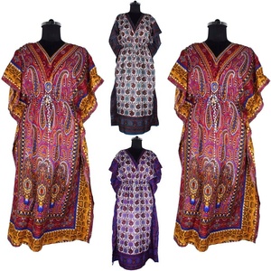 Tunique en soie pour femmes de style caftan long 2025 Top Quality Hand Block Printed Floral Design Kaftan Free Size Kaftan in Trendy Color - Product Image 2