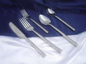 Ensemble de couverts cadeau promotionnel de qualité supérieure Nordic Vintage Classic Look Mirror Polish Antique Couverts Ensemble de 4 pièces - Product Image 3