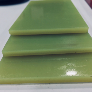 Hoja de melamina de vidrio Tufflam NEMA G9 - Product Image 1