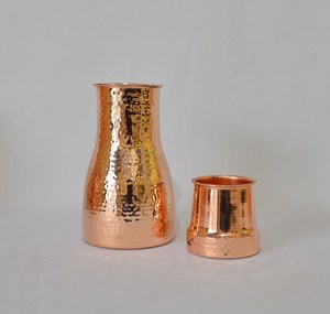 Taza de Cerveza de Cobre Sólido de Diseño Moderno, Elegante y de Lujo, Accesorio Premium para Bares, Fiestas y Bodas - Product Image 3