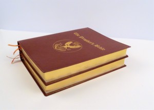 Bord doré en vrac Bible impression personnalisée couverture en cuir PU pas cher livre d'impression offset papier de haute qualité - Product Image 5