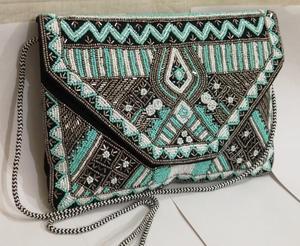 Bolso de mano de noche de fiesta de boda con cuentas de semillas - Product Image 1