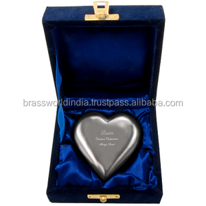 Trinity White Heart souvenir crémation Urn pour les cendres humaines de Brassworld fournitures commémoratives indiennes - Product Image 3