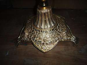 Candelabros de Metal de cristal dorado alto en relieve para Decoración de mesa de boda centros de mesa candelabro de suelo elegante - Product Image 3