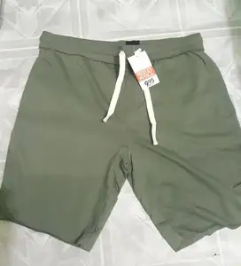 Short de survêtement en coton tricolore pour hommes nouvellement conçu T-shirt de mode Tailles mixtes pour garçons pour le printemps Bangladesh - Product Image 1