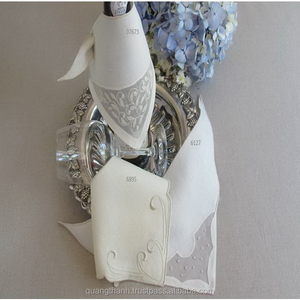 ผ้ากันเปื้อนปักลายขวดไวน์, ของตกแต่งขวดไวน์, งานปักควงถาน - Product Image 1