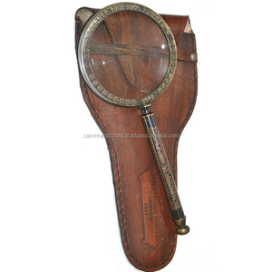 Lupa de forma redonda de latón antiguo vintage con estuche de cuero regalo para regalo de lupa - Product Image 1