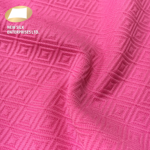 Tissu jacquard teton personnalisé rose, pour vêtements, tissu extensible, élégant - Product Image 5
