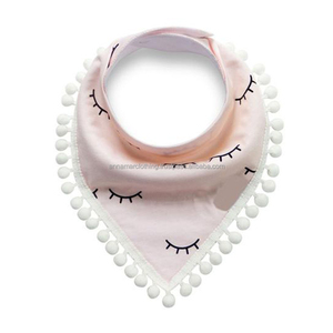 Alibaba Hot Selling Unisex Soft Baby Bibs Set Triangle Custom Baby Bandana Drool Bibs - Product Image 1