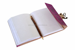 Livre d'ombres celtique fait à la main Journal d'écriture en cuir véritable noir et violet couverture écriture carnet de notes journal avec Antique C-Lock - Product Image 6