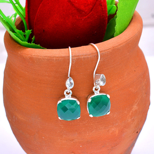 ต่างหูลวดอัญมณีโอนิกซ์ทำด้วยมือ925เงินสเตอร์ลิงรูปทรงเบาะสีเขียวชุบทองสำหรับงานแต่งงานเครื่องประดับ Casa de Plata - Product Image 3