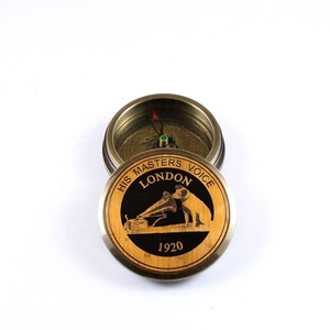 Boussole en laiton à finition antique, durable, luxueuse, modèle Master Voice London de 1920, instrument original, cadeau pour mariage, Noël, remise de diplôme - Product Image 4