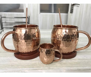 Ensemble de deux tasses en cuivre Moscow Mule 500ml Deux pailles Deux sous-verres en bois Un verre à liqueur Écologique Nouveau design Excellente idée cadeau - Product Image 4