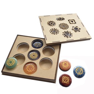 Emballage attrayant Boîte en bois Chakra Sept chakras Boîte cadeau transparente pour cadeau d'affaires - Product Image 2