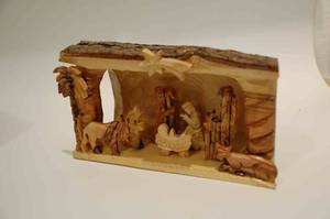 Scène de décorations de Noël d'intérieur en bois d'olivier - Product Image 2