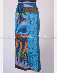 Maxi falda de verano HHCS 116 A, parches bordados florales con corte de maquinilla de afeitar y estampado azul y gris - Product Image 4