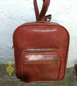 Catégorie de Produits Sac à dos durable et élégant en cuir véritable marron marocain avec doublure - Product Image 1
