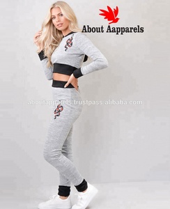 Vente en gros en vrac Veste jogging en satin à rayures personnalisées pour femmes 100% survêtement respirant en polyester - Product Image 2