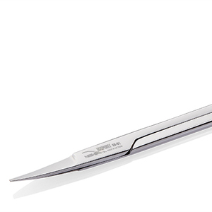 ES-01 accessoire de manucure et de pédicure en acier inoxydable fini gris impressionnant comprenant des ciseaux à sourcils - Product Image 1