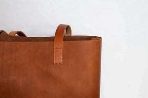 กระเป๋าโท้ทหนังอูฐพร้อมหูหิ้วเย็บ, กระเป๋าทำมือ, AV-0034 - Product Image 3