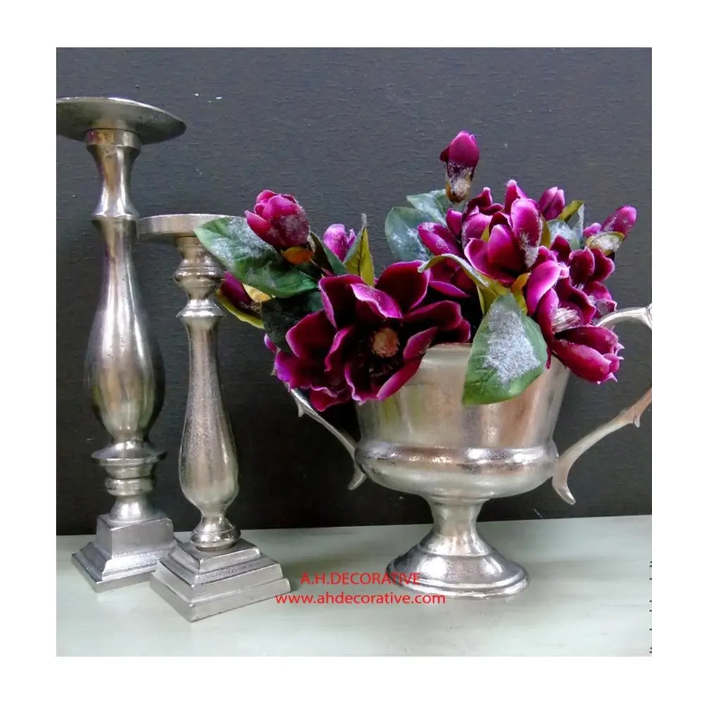 Vas Bunga Logam Dekoratif Rumah Pot Bunga Aluminium Modern Kustom untuk Dekorasi Rumah dan Meja