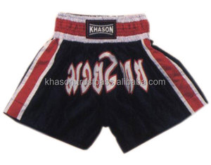 2025 MUAY THAI SHORT KICK BOXE SHORT AVEC ÉTOILES DE COULEUR PERSONNALISÉES DISPONIBLE en POLYESTER AVEC ÉTIQUETTE DIFFÉRENTES COULEURS - Product Image 2
