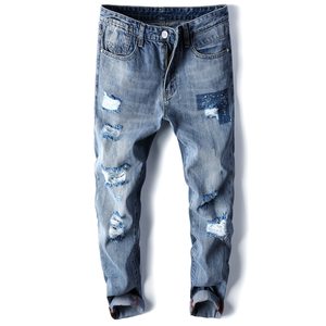 Jeans Profesionales de Estilo Informal con Logotipo Personalizado, Ideales para Uso Casual - Product Image 3
