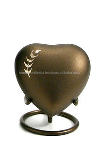 Urna de cremación de mascotas con corazón, suministros funerarios con soporte - Product Image 6