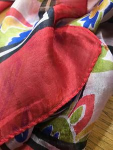 ผ้าพันคอผ้าไหม Tabi ทรงสี่เหลี่ยมใหม่ล่าสุดผ้าพันคอผ้าไหมยาวพิมพ์ลายอินเดียสำหรับแฟชั่นฤดูใบไม้ผลิ - Product Image 4