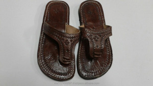 รองเท้าแตะหนังแบบสานมือสไตล์โมร็อกโกสำหรับผู้หญิง เหมาะสำหรับใส่ไปชายหาดในฤดูร้อน - Product Image 5