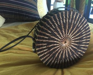 Nuevo bolso único de ratán para mujer de Vietnam Cierre de botón Forro de algodón y decoración de borlas - Product Image 5