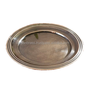 Placa de cargador de mesa de forma redonda, diseño en relieve, platos y placas de Metal, placa de cargador de plata hecha a mano - Product Image 2